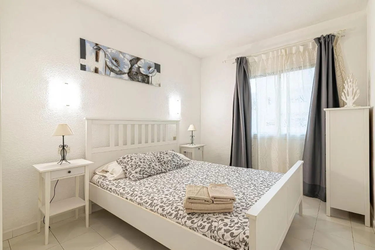 Los Cristianos - Los Angeles Apartment With Pool - As De Casas Arona